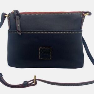 Dooney Bourke Florentine EuropeanLeather Ginger Crossbody , Black